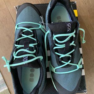 Women's Adidas Outdoor Hiking Terrex Skychaser LT Gore-Tex 8.5 or 8 1/2 New